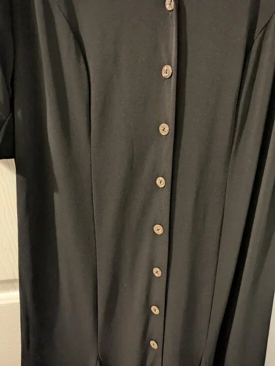 Women's Perfect everyday Dress - Picture 2 of 5